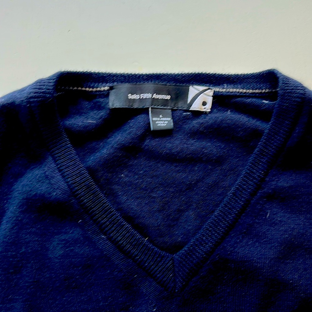 Said Fifth Avenue Men’s Marino Wool V Neck Sweater